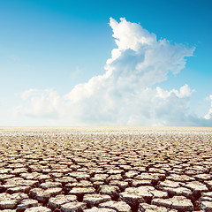 Image showing hot weather in desert under clouds