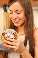 Image showing Eating cake