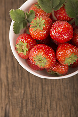 Image showing bowl with strawberries