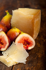 Image showing pecorino cheese and fresh figs 