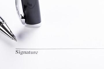 Image showing macro closeup sign document contract pen filler 