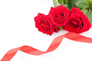 Image showing Bouquet of red roses with ribbon border