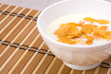 Image showing Healthy breakfast. Bowl with corn flakes.
