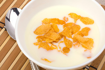 Image showing Healthy breakfast. Bowl with corn flakes.