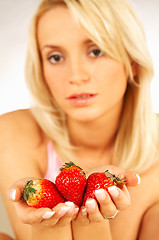 Image showing Women with fruits