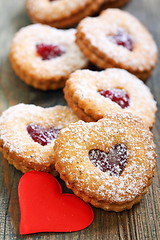 Image showing Linzer Cookie and red heart.