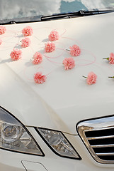 Image showing Wedding car with flowers