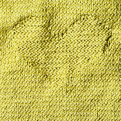 Image showing knit green heart