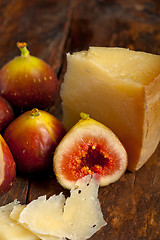 Image showing pecorino cheese and fresh figs 