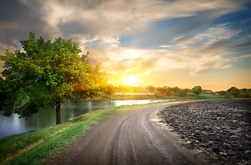 Image showing Country road and river