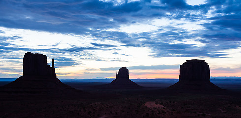 Image showing Monument Valley Sunrise