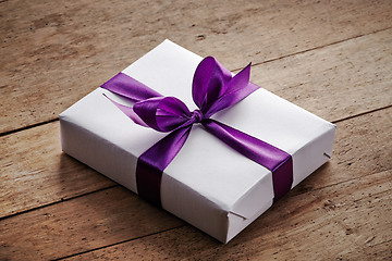 Image showing gift box 