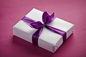 Image showing gift box 