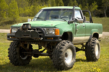 Image showing Tricked out 4x4