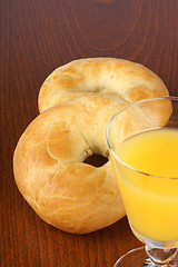 Image showing Plain bagels and juice