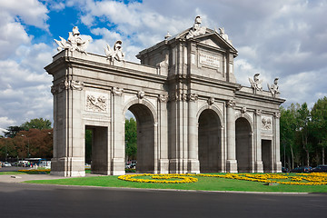 Image showing Puerta de Alcala