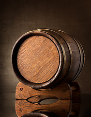 Image showing Old brown barrel