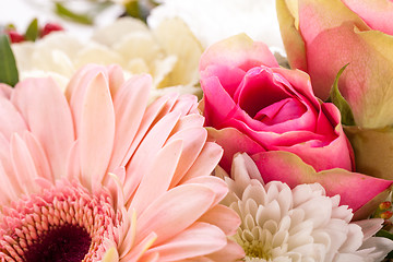 Image showing Bouquet of fresh pink and white flowers