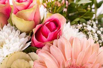 Image showing Bouquet of fresh pink and white flowers