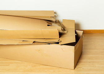 Image showing Used carton box