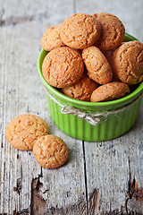 Image showing meringue almond cookies in bowl 