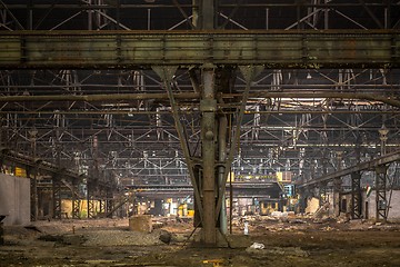 Image showing Large empty hall with concrete walls