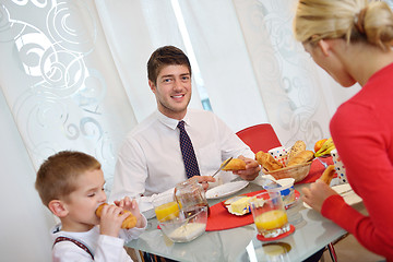 Image showing family have healthy breakfast at home