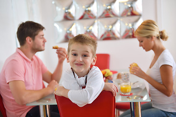 Image showing family have healthy breakfast at home