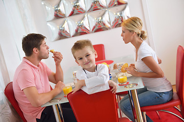 Image showing family have healthy breakfast at home