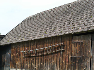 Image showing ladder on barn