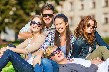 Image showing group of students or teenagers hanging out