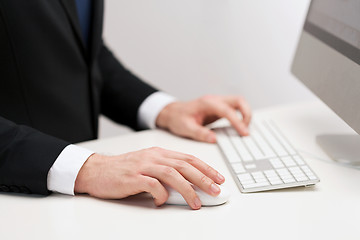 Image showing businessman with computer