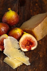 Image showing pecorino cheese and fresh figs 