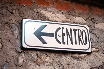 Image showing direction to centre