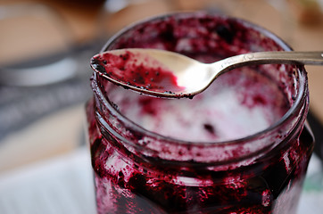 Image showing teaspoon and pot of jam