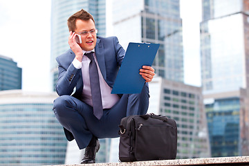 Image showing businessman talking on the phone