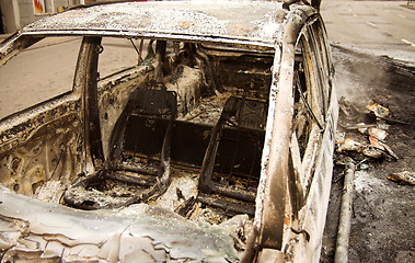 Image showing burnt-out car