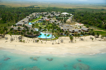 Image showing Hotel resort near beach