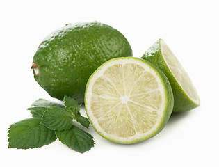 Image showing Fresh limes, mint leaves