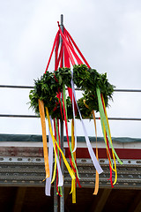 Image showing Roofing ceremony wreth