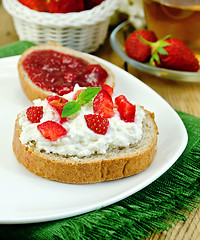 Image showing Bread with curd cream and strawberry jam