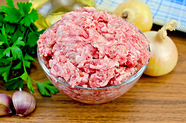 Image showing Minced meat on the board with a napkin