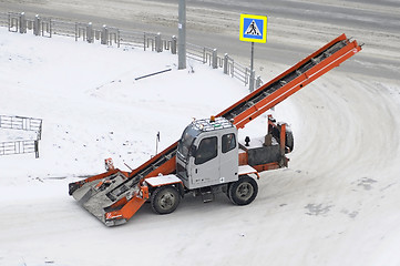 Image showing the snowplow on the road.