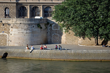 Image showing Seine embankment.