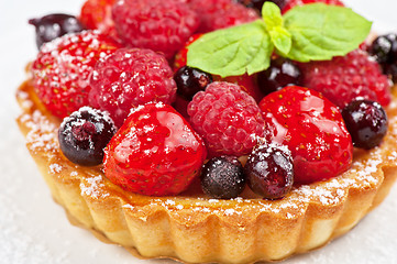 Image showing Cake with fresh berries