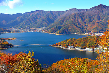 Image showing Lake kawaguchiko in Autumn