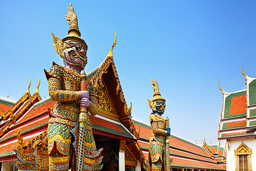 Image showing Statue sculpture in the Grand Palace