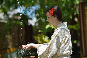 Image showing spa treatment at tropical resort