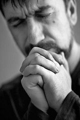 Image showing man praying