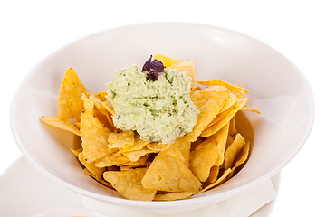 Image showing Crisp corn nachos with guacamole sauce